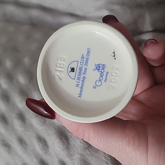 Goebel Hummel Bitte Im Rhythmus Keeping Time 2183 2002 Vintage - Picture 9 of 11